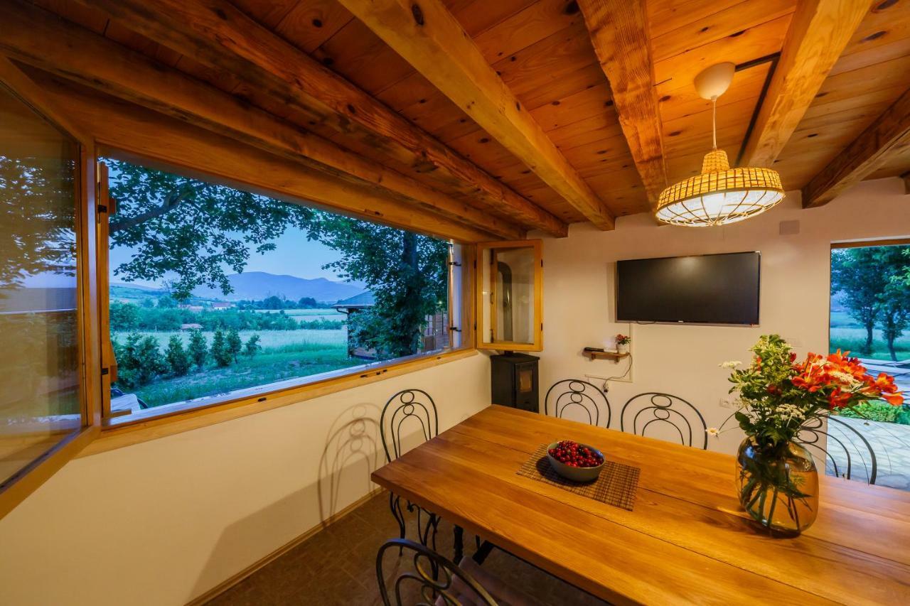 Beautiful Cottage With Heated Pool For 22 Ppl Plaški Eksteriør bilde