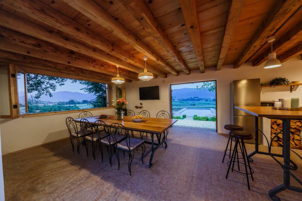 Beautiful Cottage With Heated Pool For 22 Ppl Plaški Eksteriør bilde